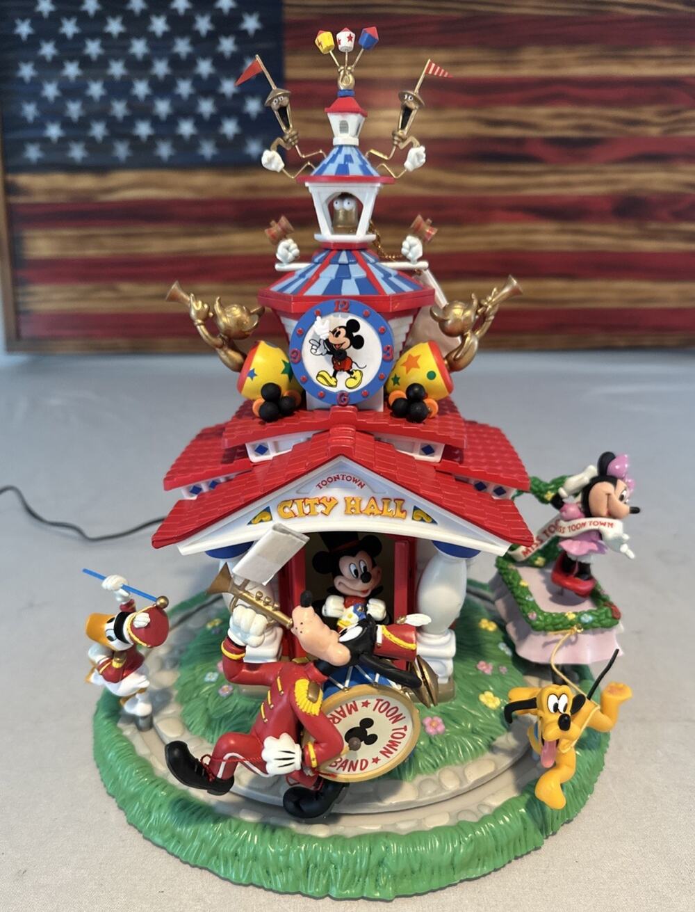 Disney Enesco Hip Hip Parade Musical Toontown City Hall 1994 With Box Rare!!
